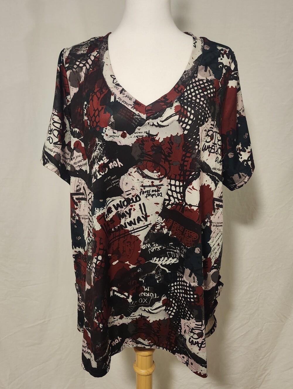 Nola Women's V-Neck Abstract Print Top in Burgundy and Black